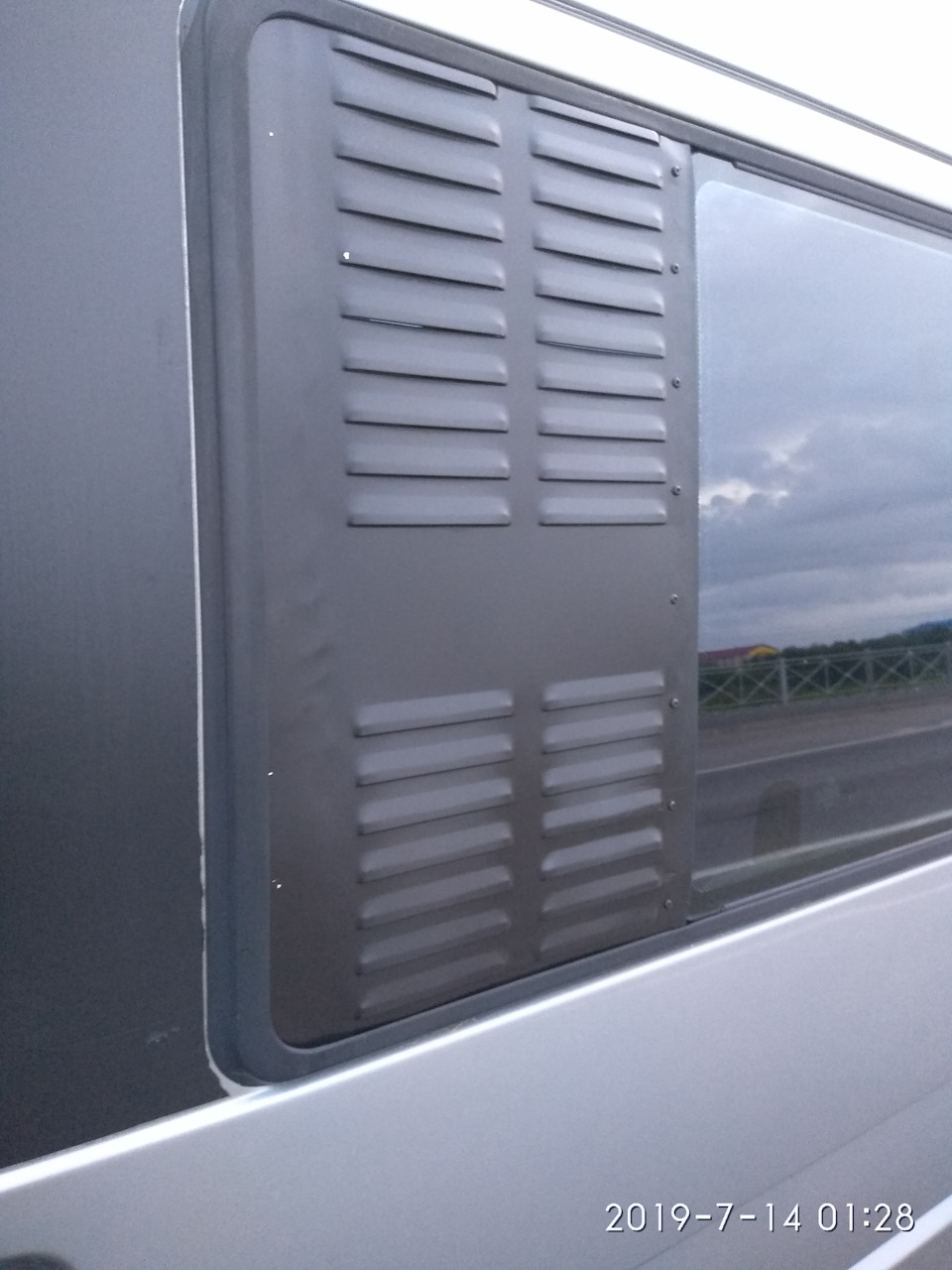 Фото в бортжурнале Volkswagen Multivan (T4)