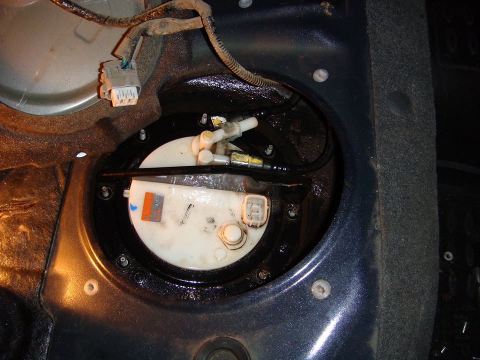 Замена бензинового фильтра в баке, в картинках — Subaru Impreza (GE/GH ...