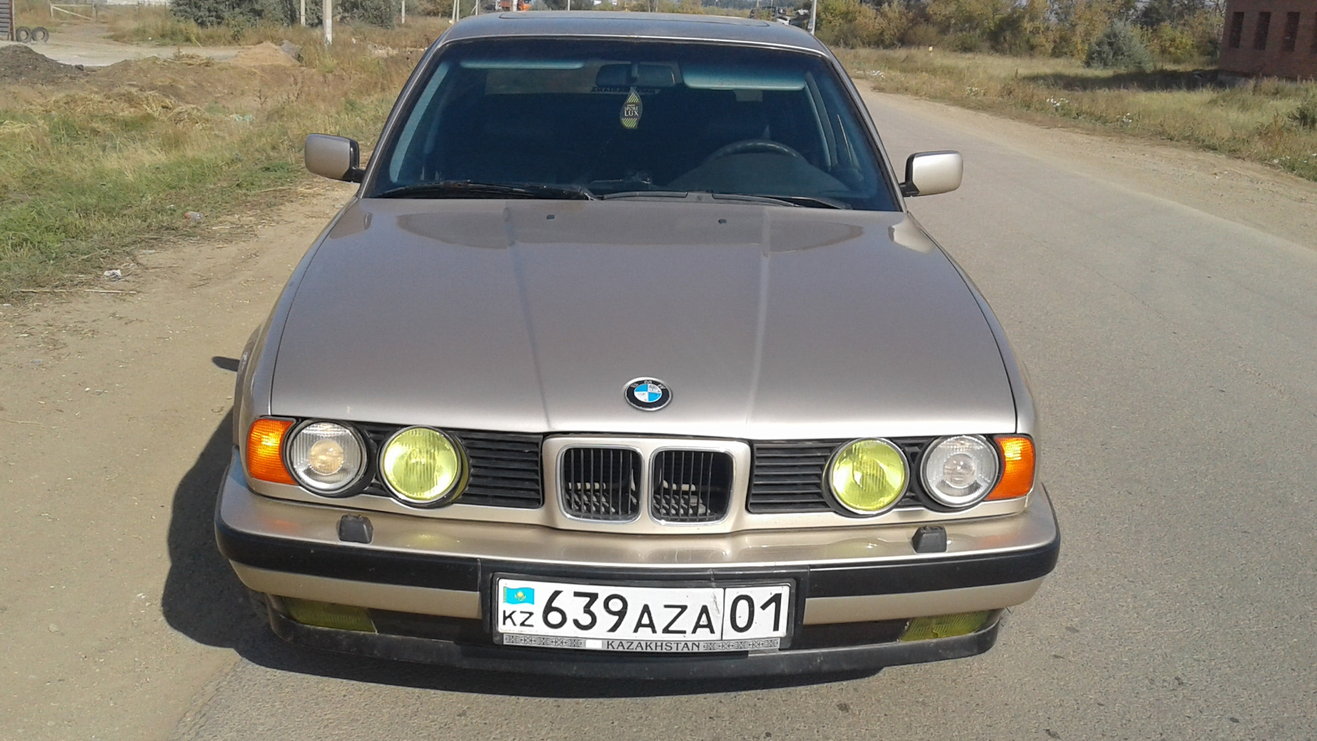 BMW 5 series (E34) 2.0 бензиновый 1993 | Kaschmir biege-metallic на DRIVE2