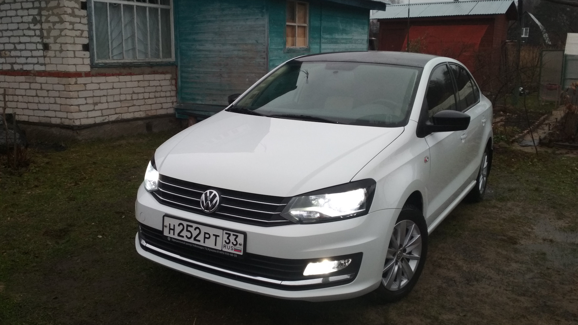 Поло седан 1. Поло седан 1.4 турбо. Volkswagen Polo 1.4 Turbo. Volkswagen поло 1 4 турбо. Поло 1.4 турбо Рестайлинг.