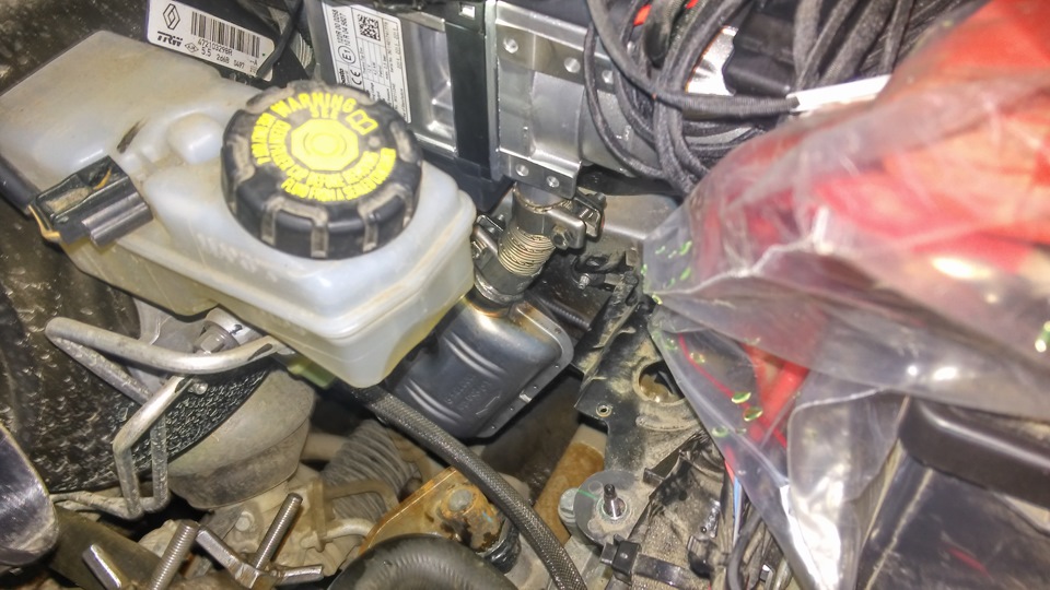 Фото в бортжурнале Renault Logan (2G)