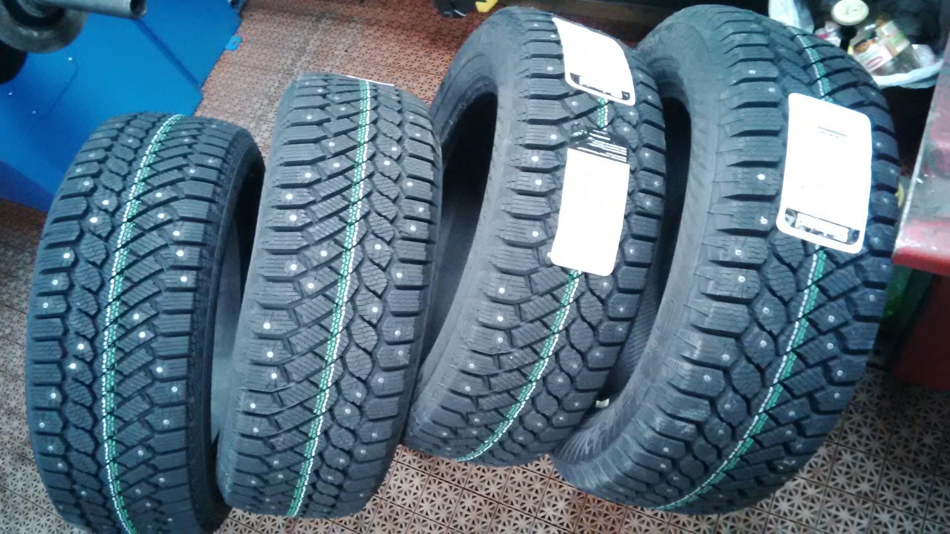 Gislaved Nord Frost 200 255/55 r18