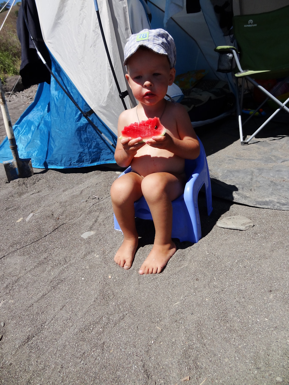 acc3a2es 960 Как крепить палатку на песке