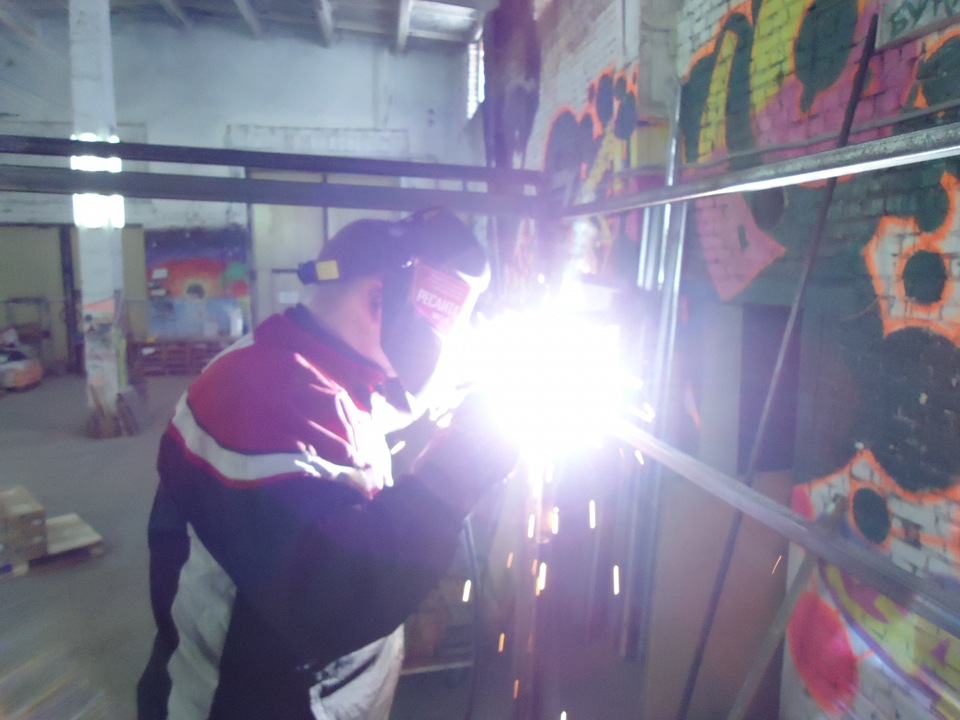 Переделка кузова: Сварка Закончена. Уже покрасили. — ГАЗ Газель, 2,5 л ...