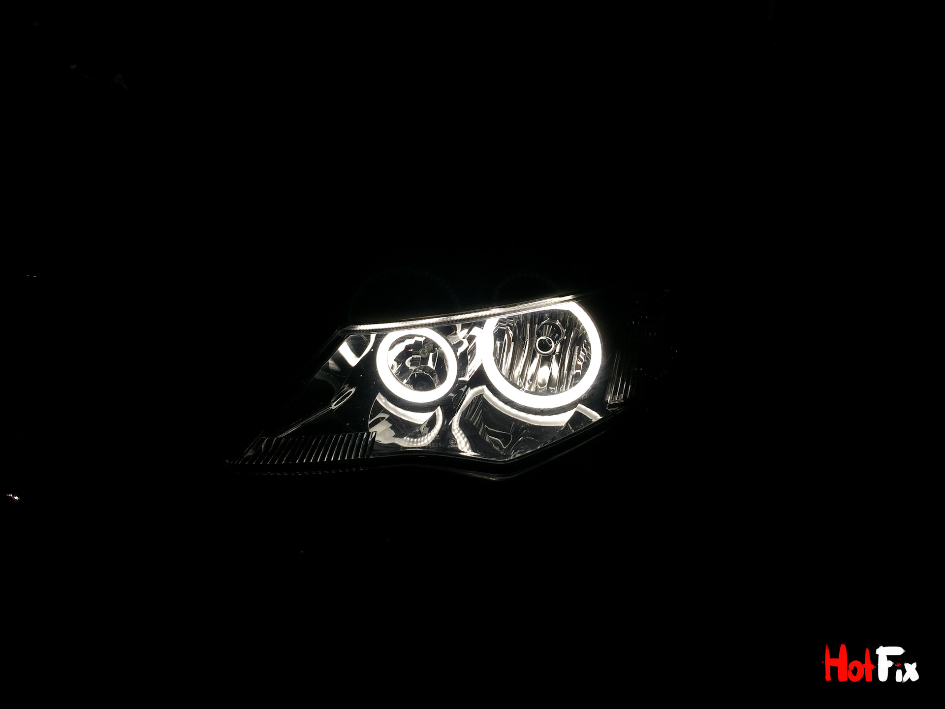 Mitsubishi Outlander XL — очень яркие ангельские глазки handmade ...