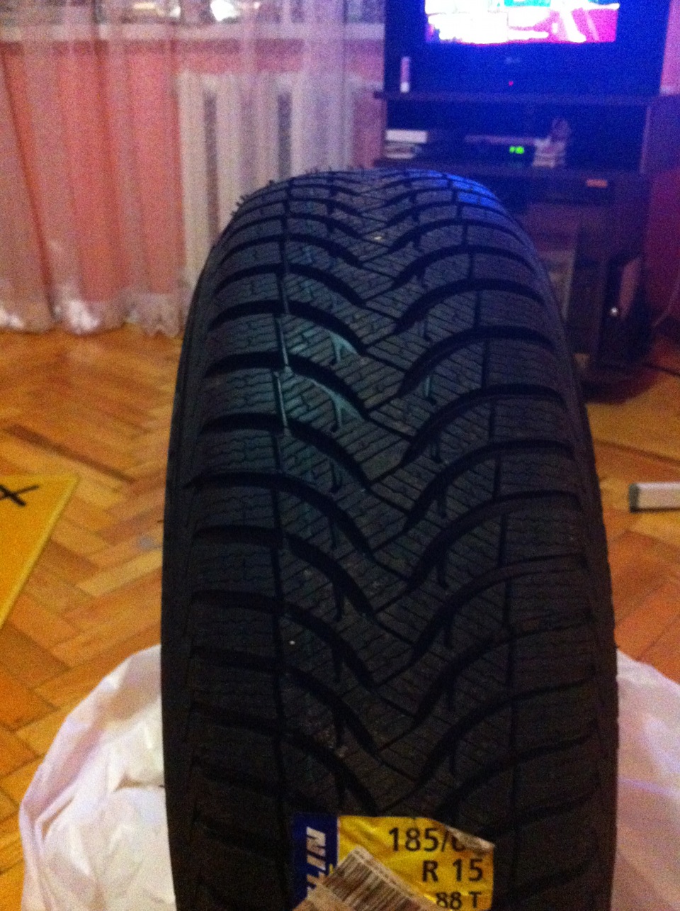 Купил зимнюю резину Michelin ALPIN A4 (185/65R15 88T) — Hyundai Solaris ...