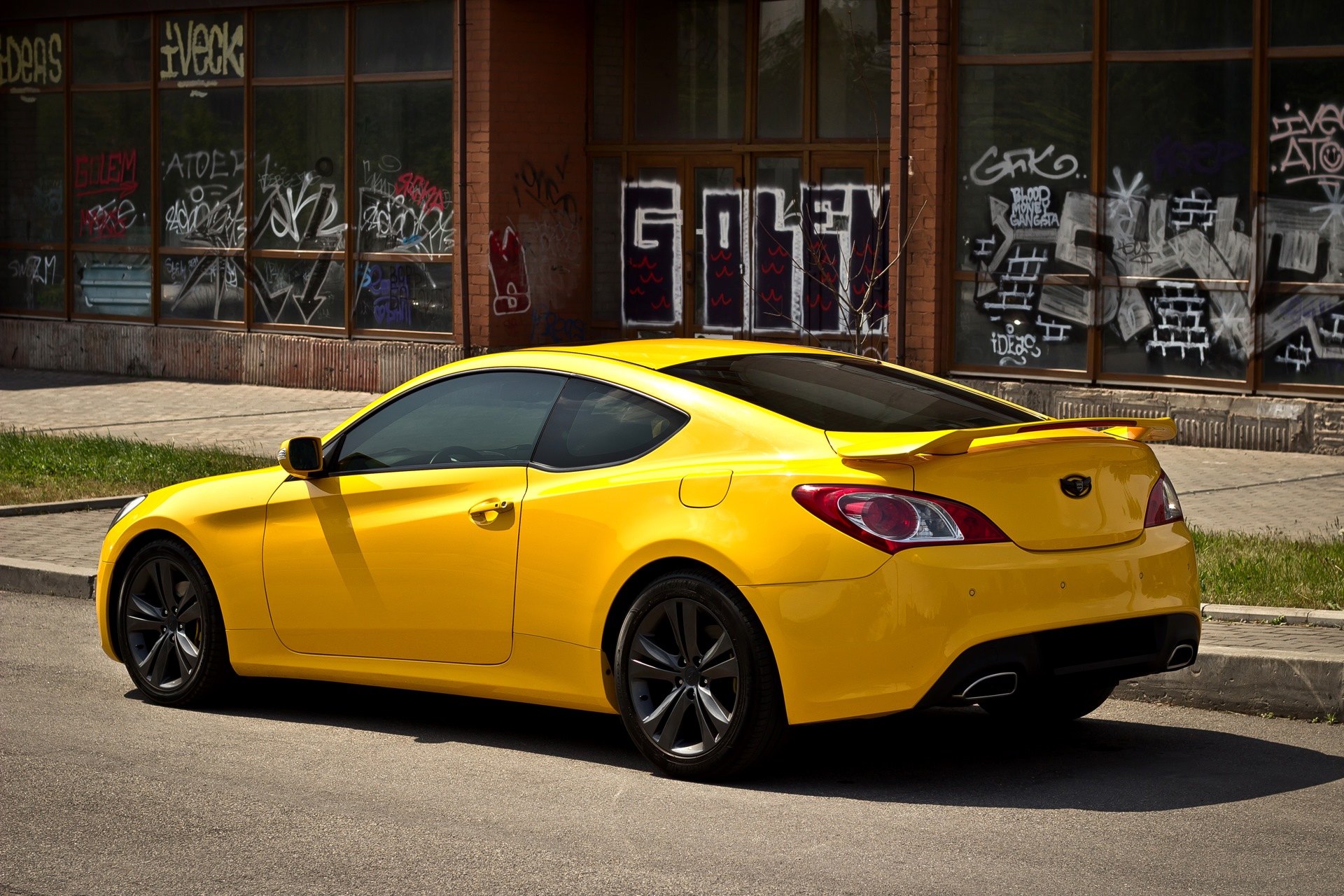 Hyundai Genesis Coupe Р·РµР»С‘РЅС‹Р№