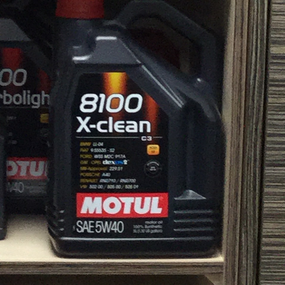 Motul 8100 x clean 5w 40. Масло Motul в УАЗ Патриот.