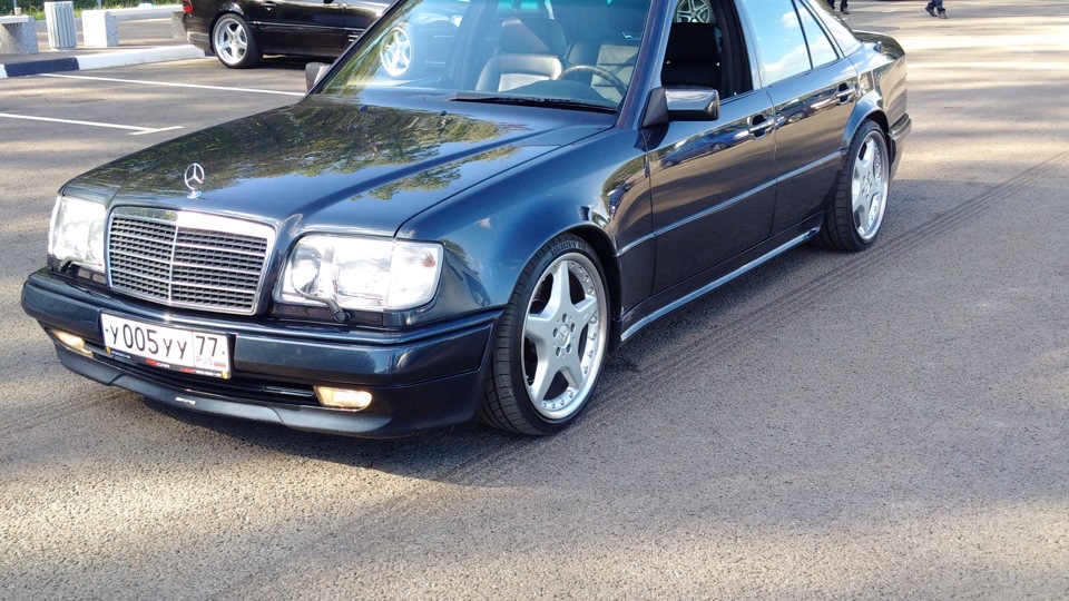 Mercedes Benz e60 AMG Limited w124