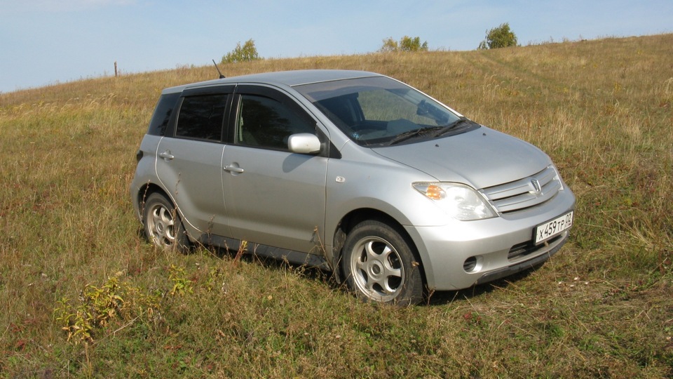 Toyota ist 2010 РіРѕРґ