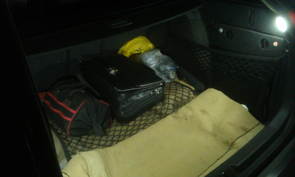 LED в багажник и питание регистратора от плафона — Skoda Octavia Scout ...