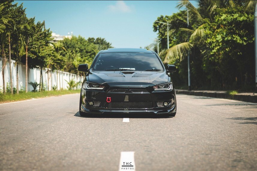 Mitsubishi Lancer 10 EVO stance