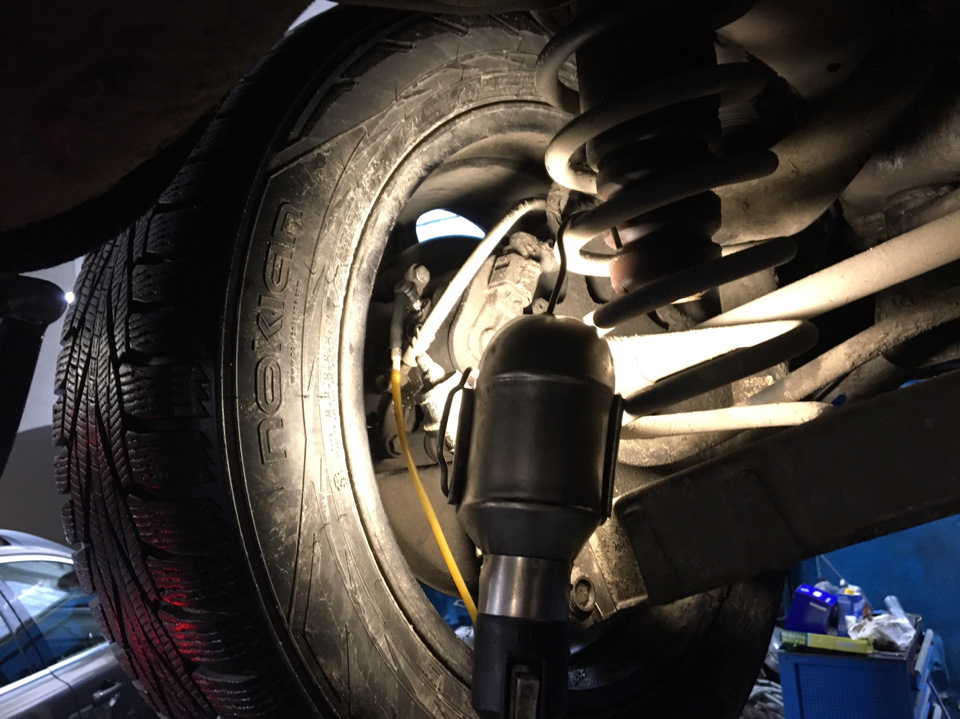 И тут всё нормально с цветом — Volvo XC70 III