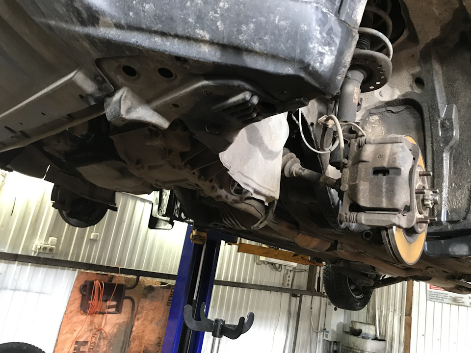 Замена сайлентблоков подрамника и сайлентблоков рычагов Nissan X-Trail ...