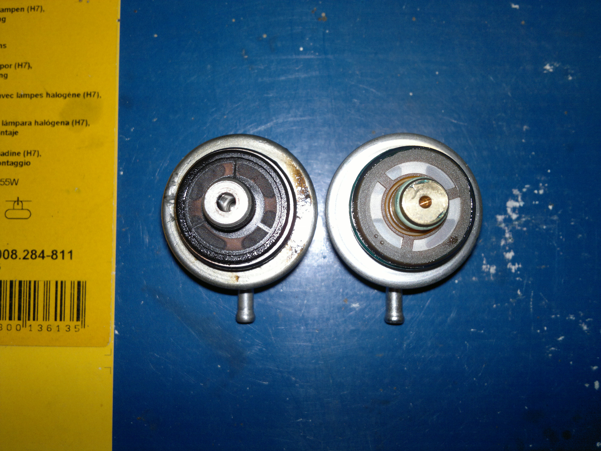 Регулятор давления топлива vw 2e. Регулятор давления топлива 1gge. 8. Регулятор давления топлива vw passat 1. Пассат б3 регулятор топлива.