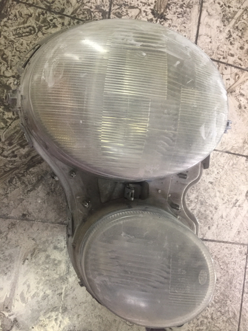 Полировка фар — Mercedes-Benz E-class (W210), 2,4 л, 1999 года ...