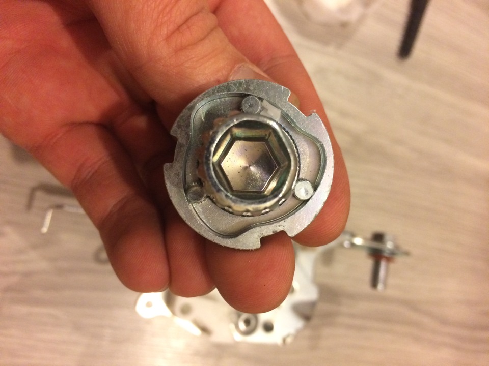 Часть 1 ремонт ремня безопасности с пиропатроном — SsangYong Kyron, 2,3 ...