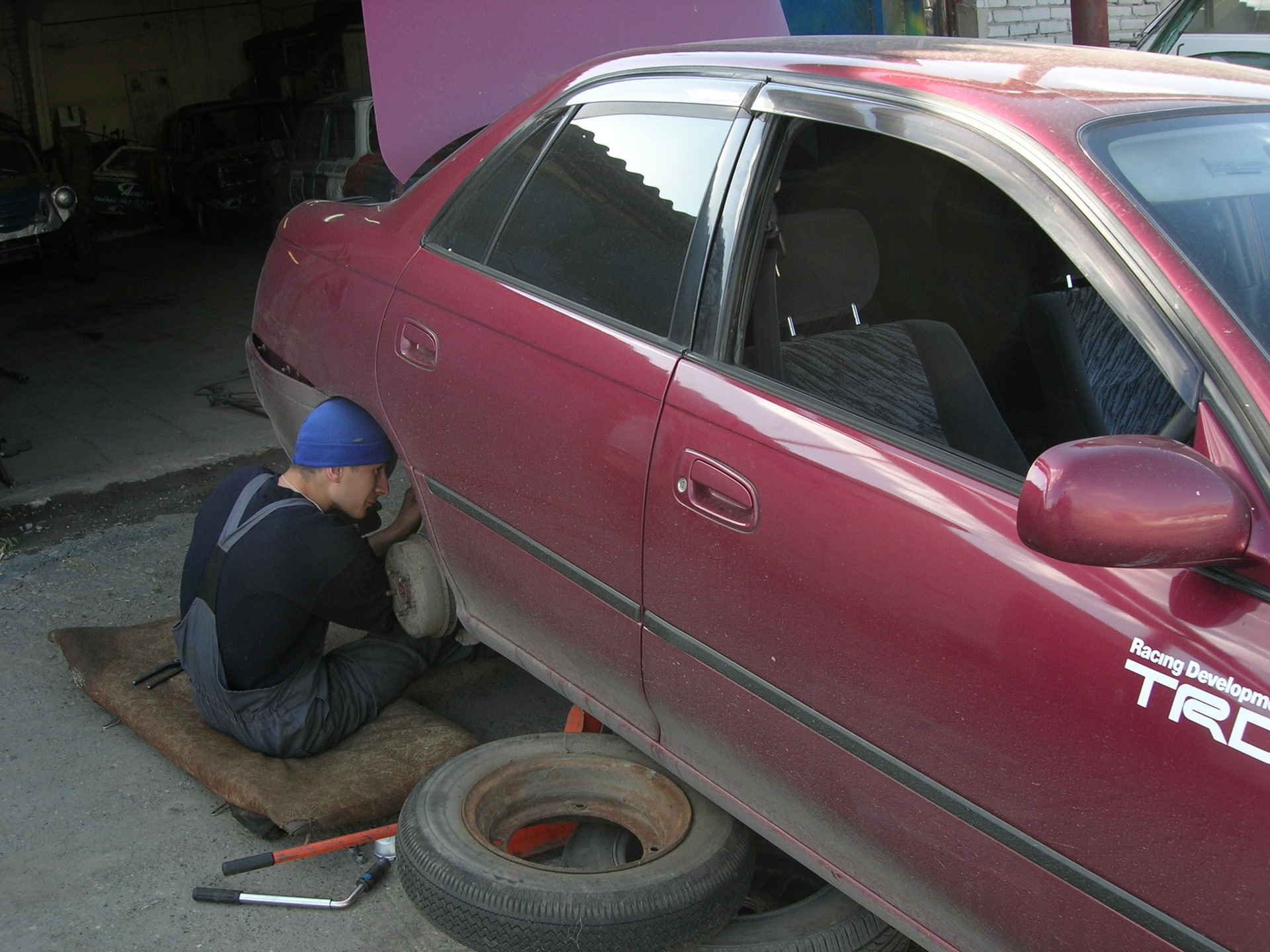 repair of the exhaust line  - Toyota Carina 18 L 1996