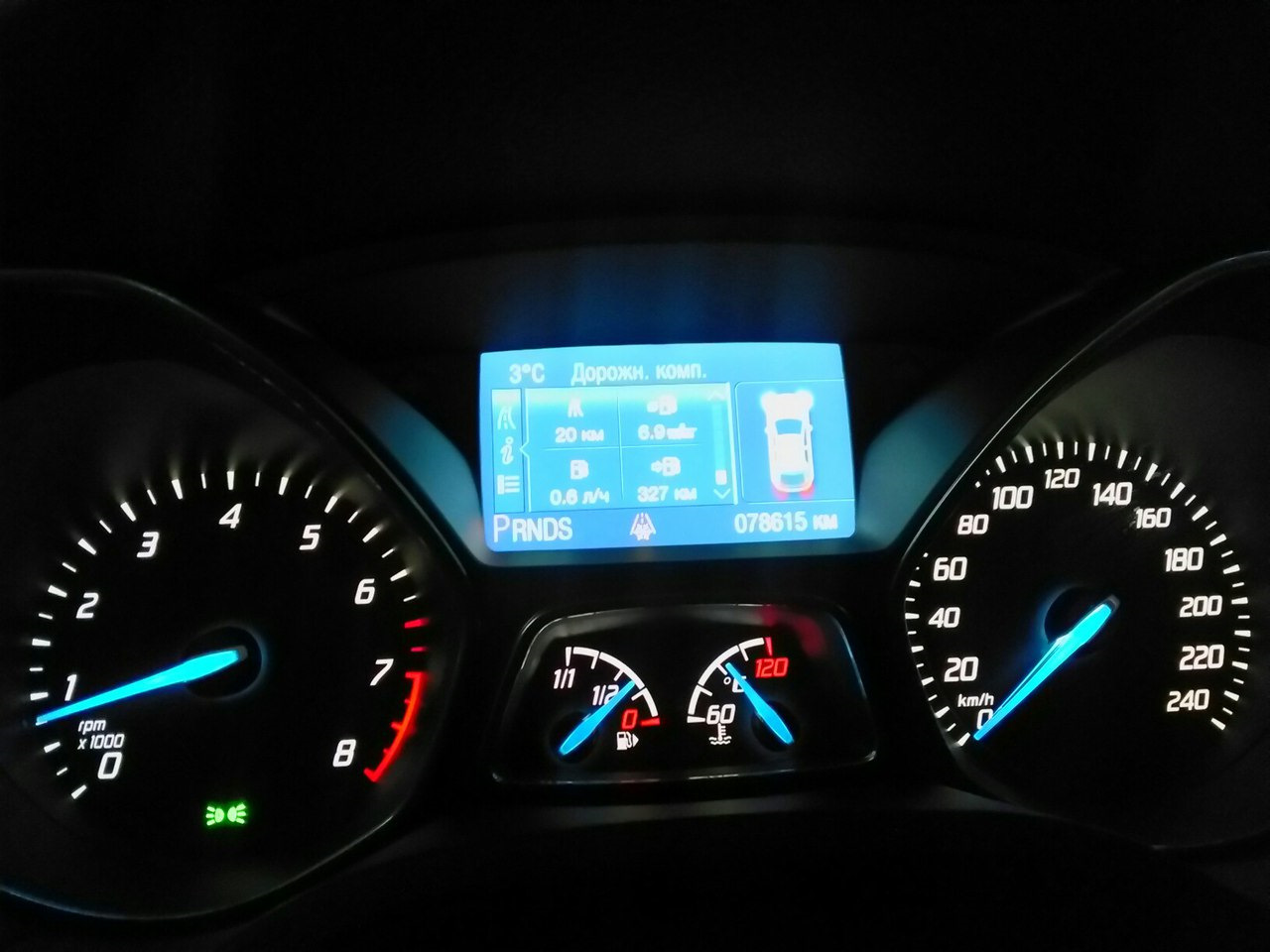 Прошивка фокус 3. Форд фокус 3 максималка. Форд фокус 3 индикатор. Ford Focus display 8v4f-AA. LCD панель приборов фокус 1.