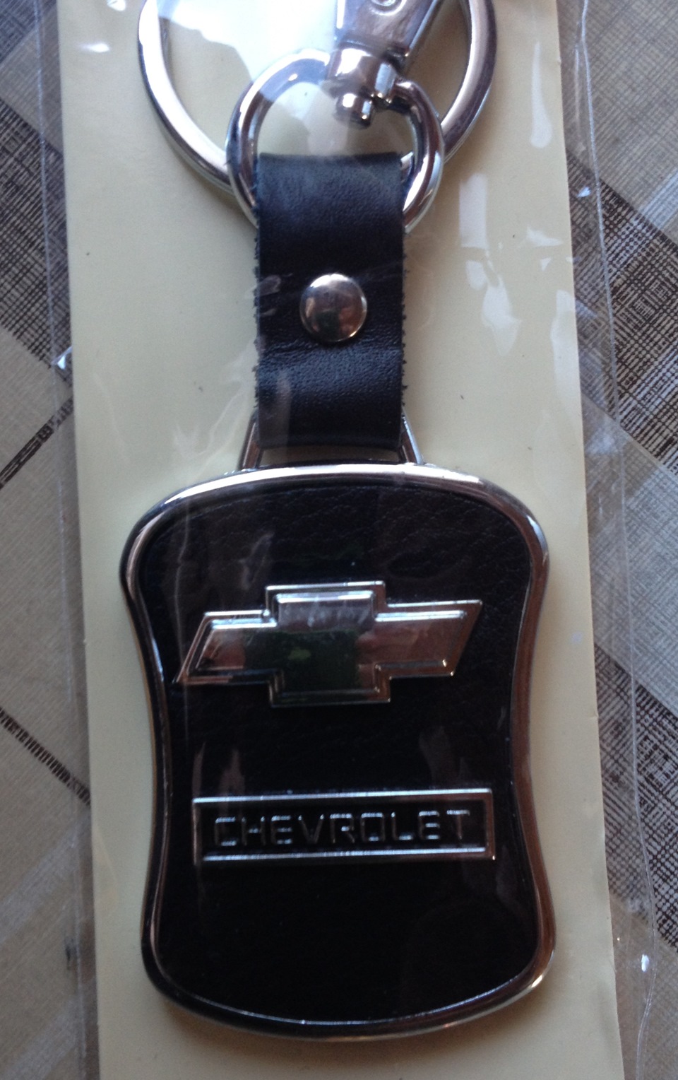 Также прикупил брелок на ключи, старый уже давно выкинул, ибо и истрепался, и сломался. — Chevrolet Lacetti Sedan