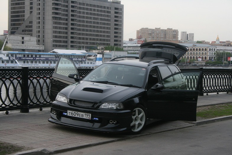- Toyota Caldina 20 2002