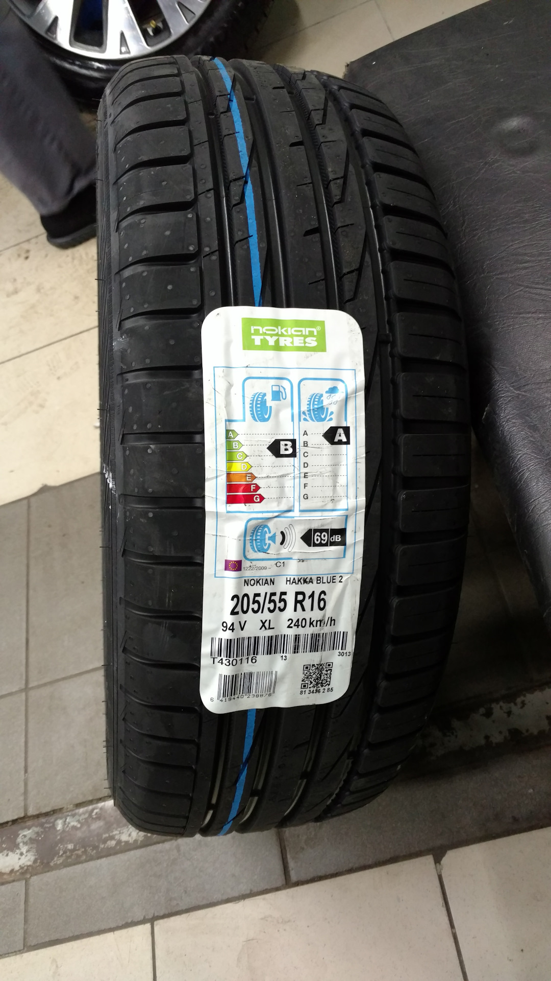 Шины йокогама блю арт. Nokian Hakka Blue 2. Nokian Hakka Blue. Nokian Hakka Blue 3 евроэтикетка. Nokian Hakka Blue 3 205/60 r16.