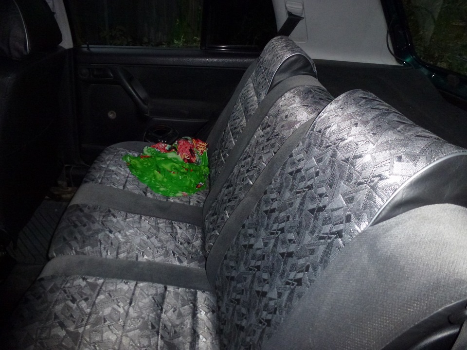 Замена обшивки сидений — Volkswagen Golf Mk3, 1,6 л, 1996 года | просто ...