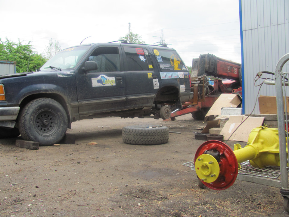 Photo from the logbook Ford Explorer (1G)