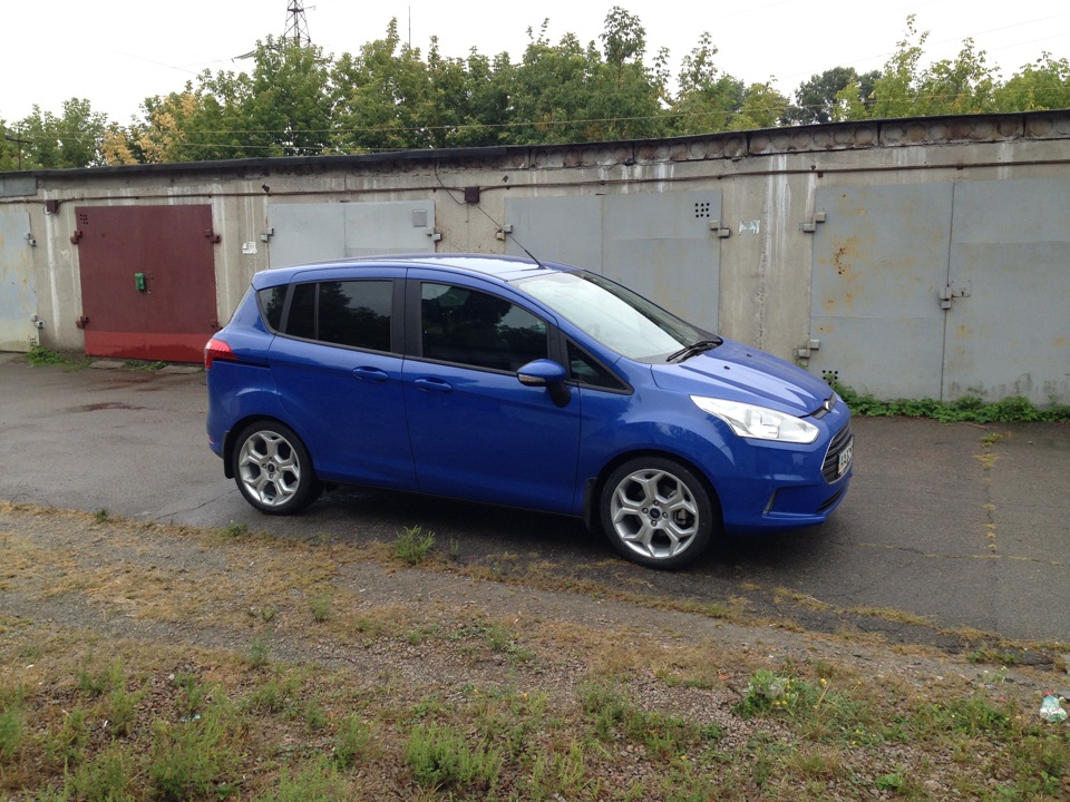 Ford b Max 2021