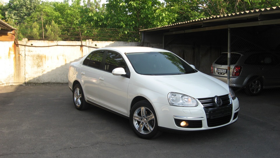 Volkswagen Jetta 2008 1 9 TDI дизель