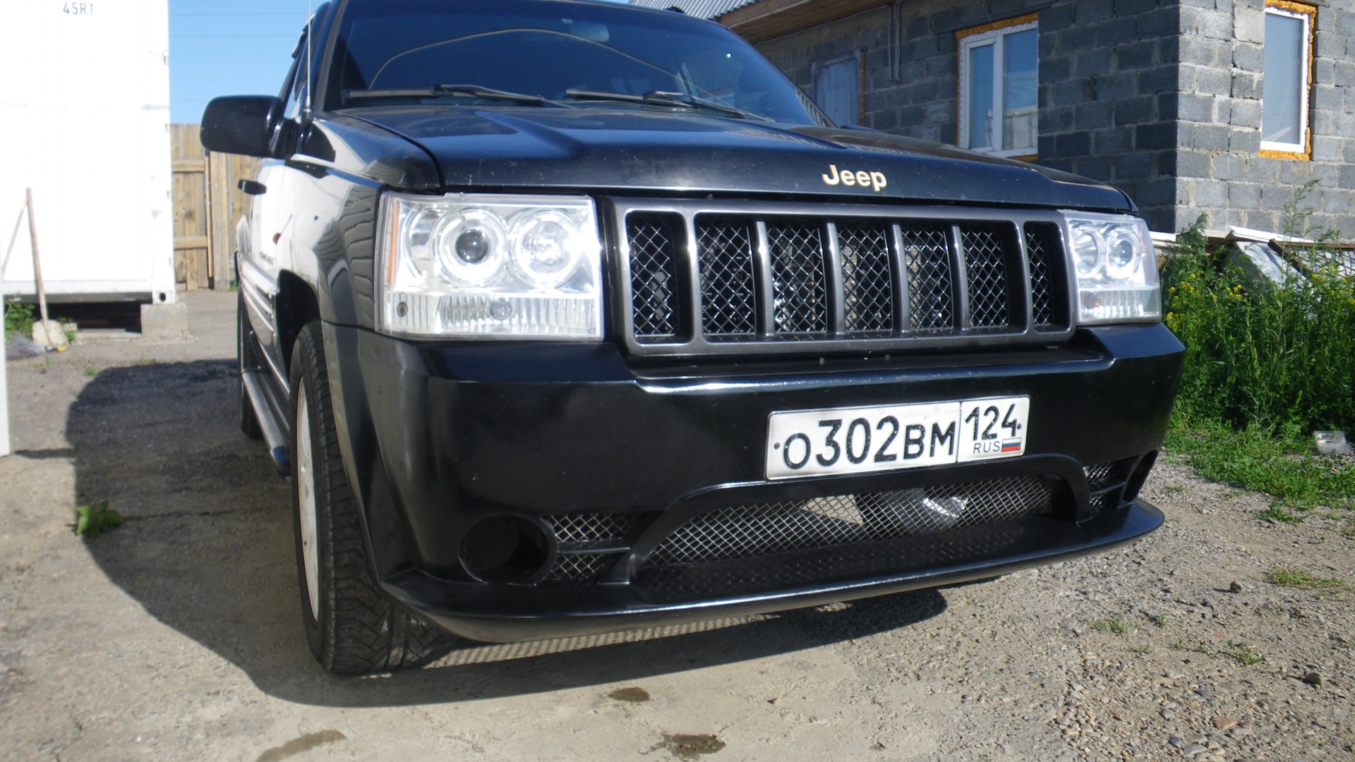 Бампер jeep grand. Бампер Гранд Чероки. Grand Cherokee ZJ без бампера. Джип Гранд Чероки ZJ без бампера. Гранд Чероки без бампера.