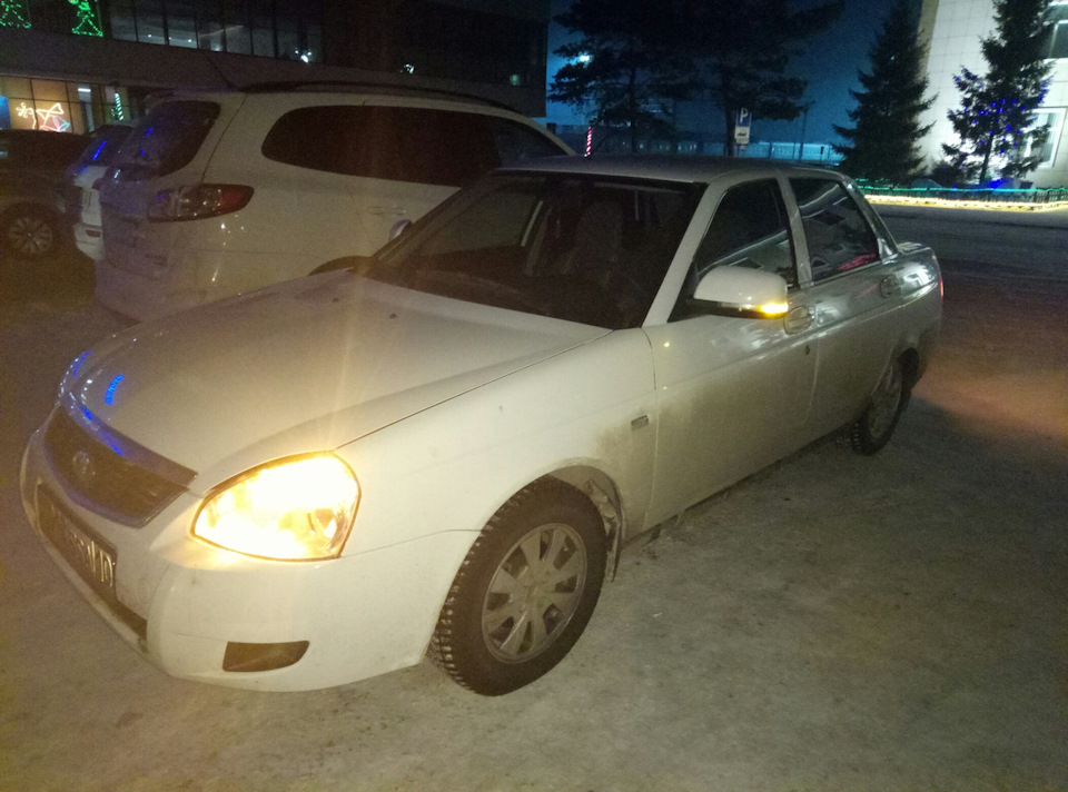 Постоянно горят левые поворотники — Lada Приора седан, 1,6 л, 2014 года ...