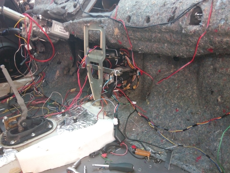 Установил кондиционер в приору — Lada Приора хэтчбек, 1,6 л, 2010 года ...