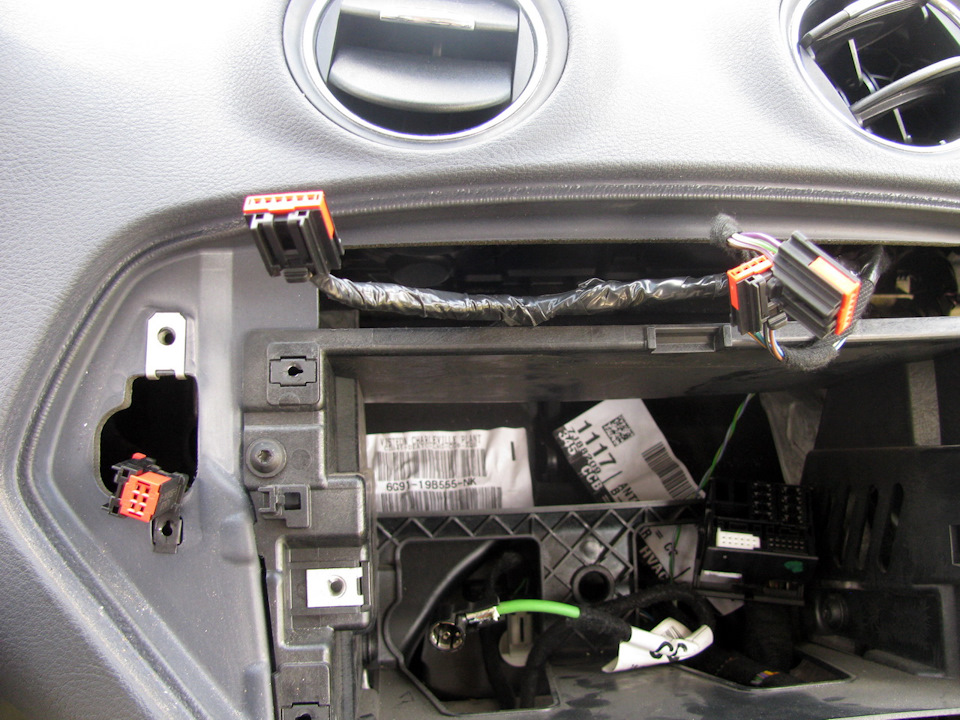 результат — Ford Mondeo IV