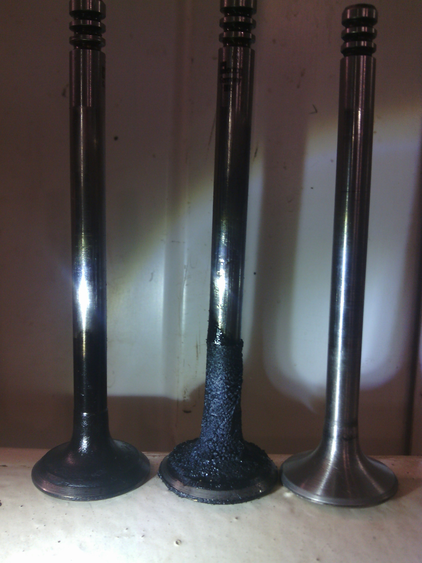 дымит при перегазовке?а внутри то печально)) — Lada 21083, 1,9 л, 1996 ...