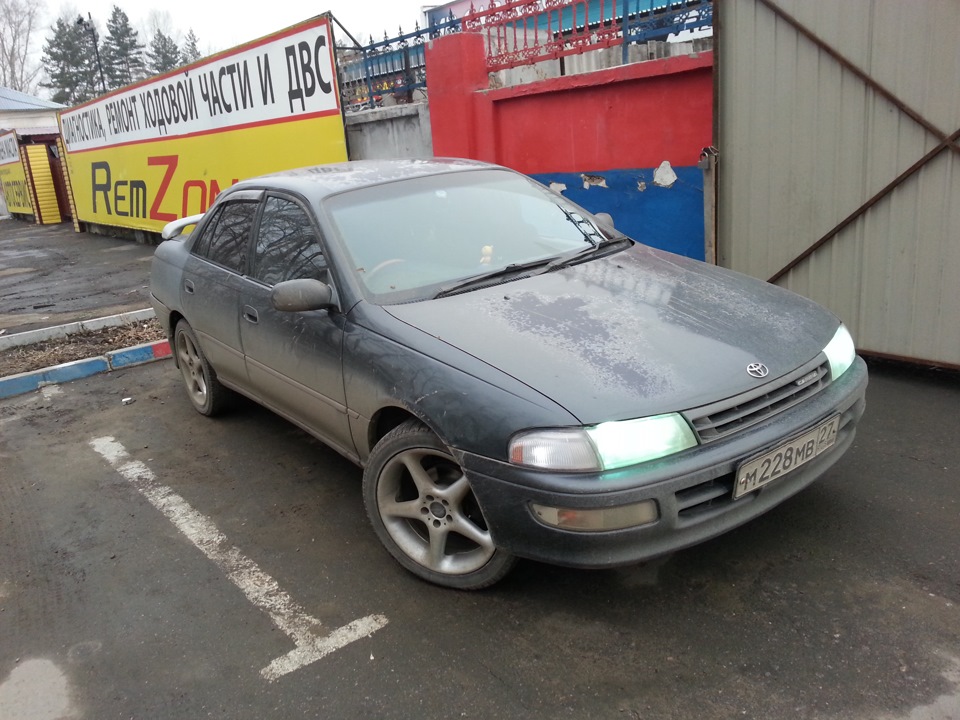 Toyota Carina 190 r17