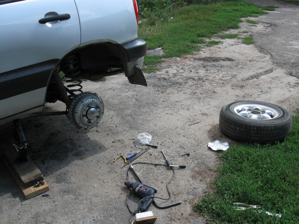 Подсветка дисков Шеви Нива — Chevrolet Niva, 1,7 л., 2006 года | тюнинг ...