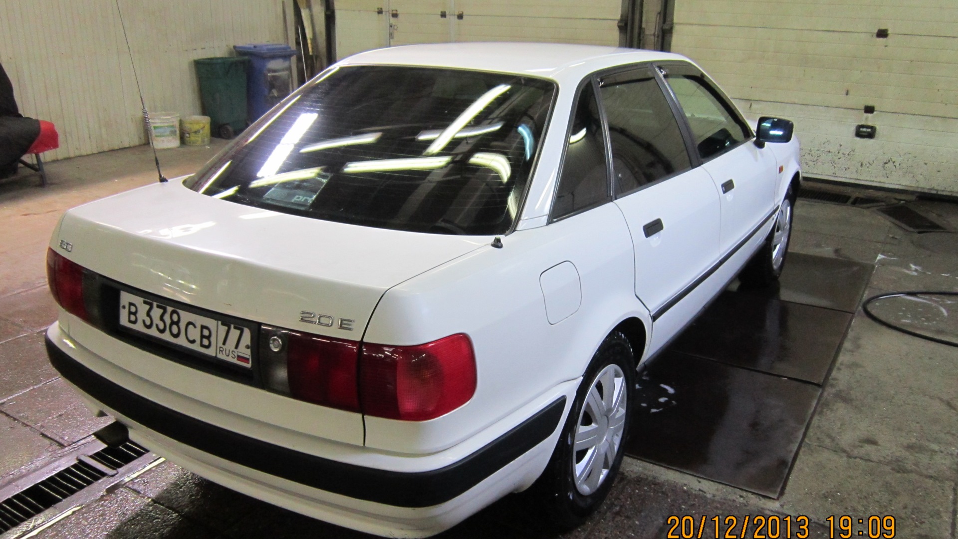 Audi 80 (B4) 2.0 бензиновый 1993 | 