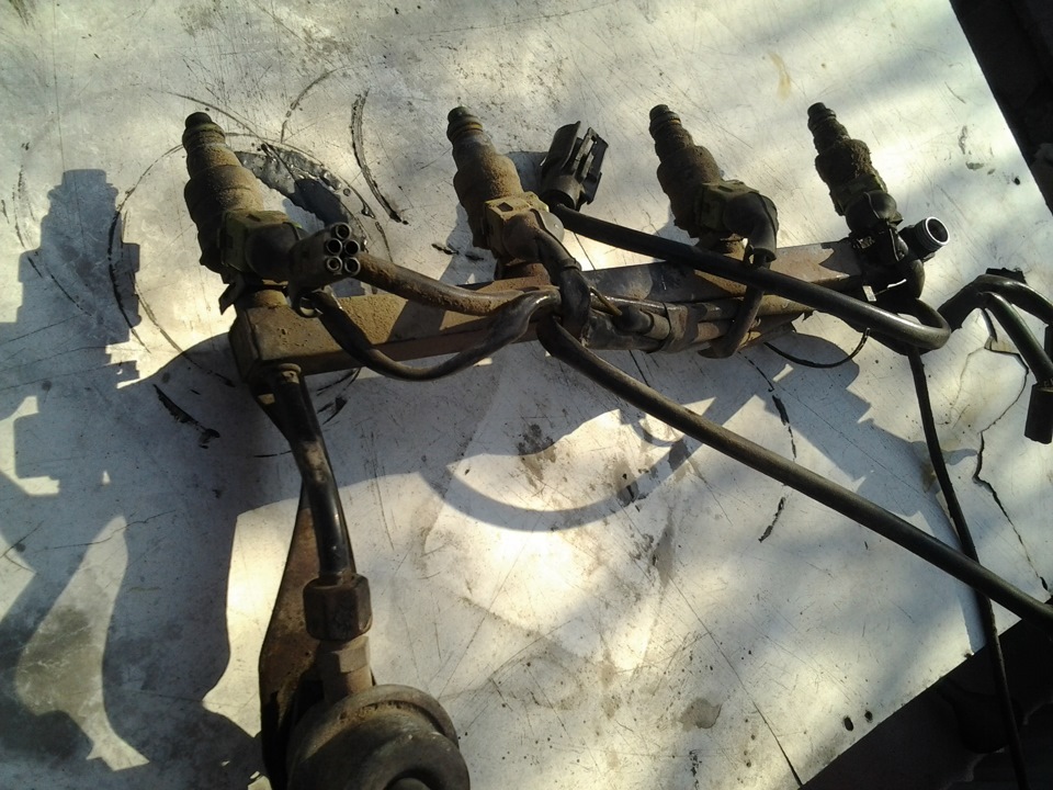 борьба с расходом продолжается, форсунки забиты. куча ржавчины в рампе ...