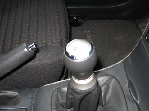 Gear stick - Toyota Corolla 16L 2008