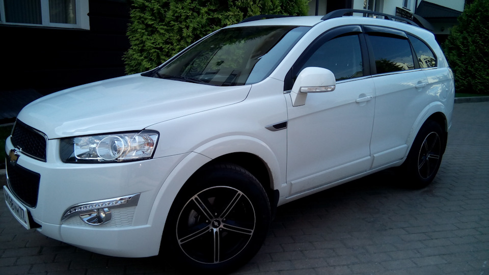 Chevrolet Captiva 2.2  LT