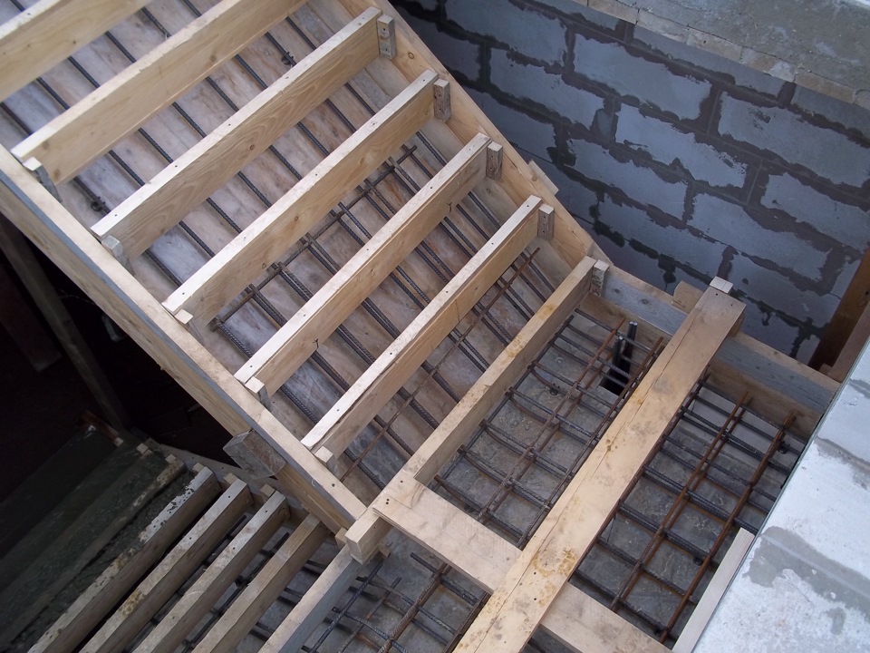 заливка бетонной лестницы своими руками