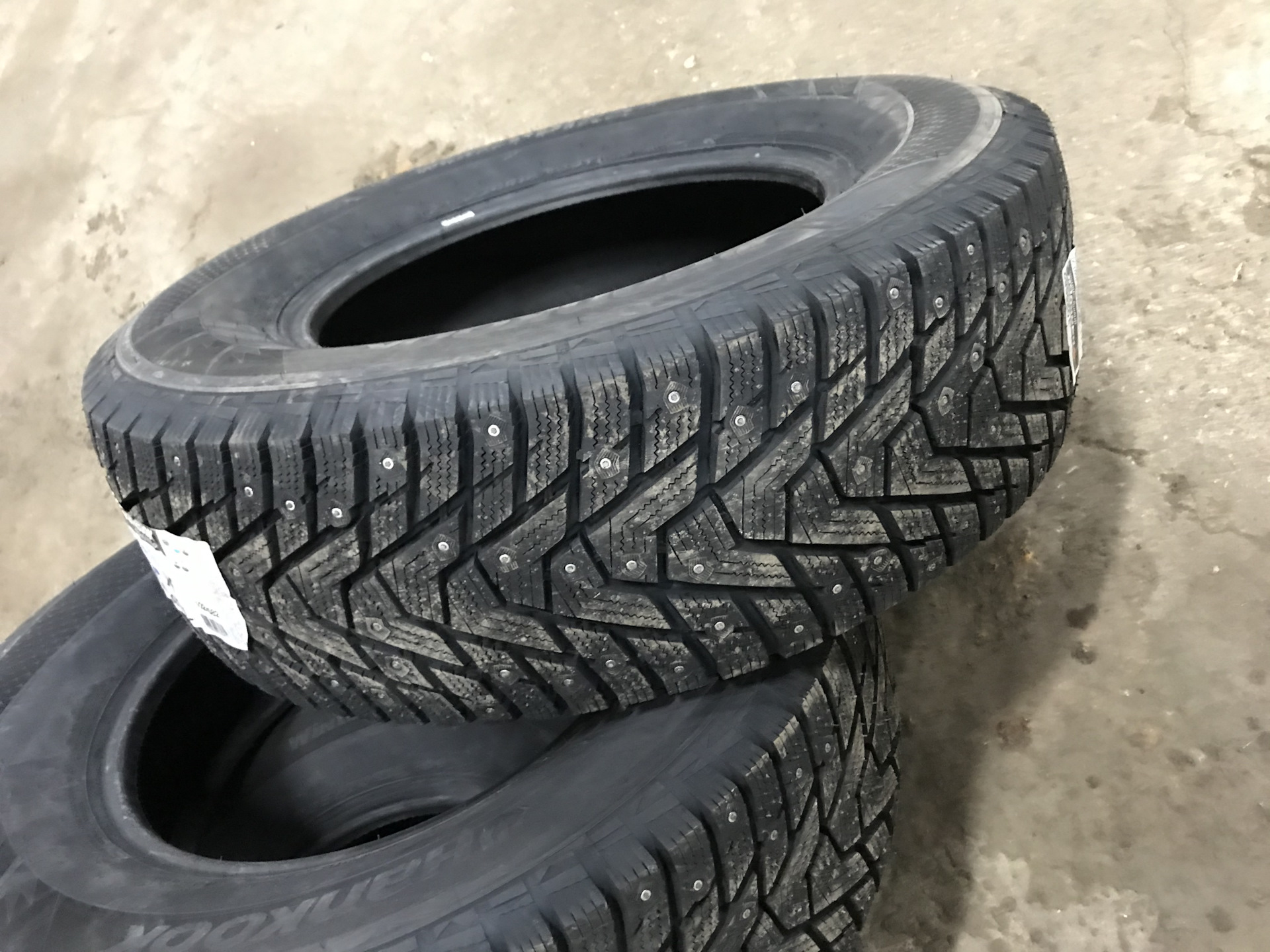 Ханкук 429 отзывы. 235/70r16 зима шипы.