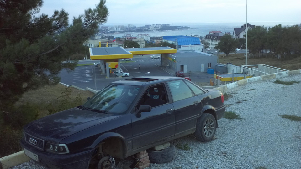 Замена датчика положения дроссельной заслонки — Audi 80 (B4), 2 л, 1994 ...