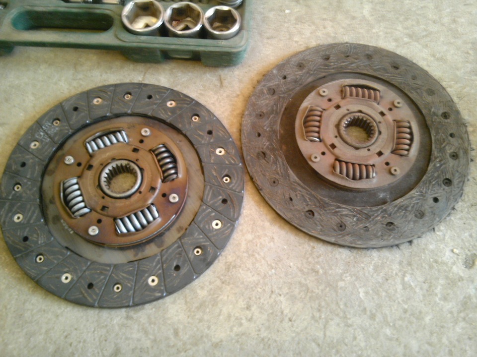 Поменял диск сцепления — Toyota Ipsum (10), 2 л, 1999 года | плановое ...