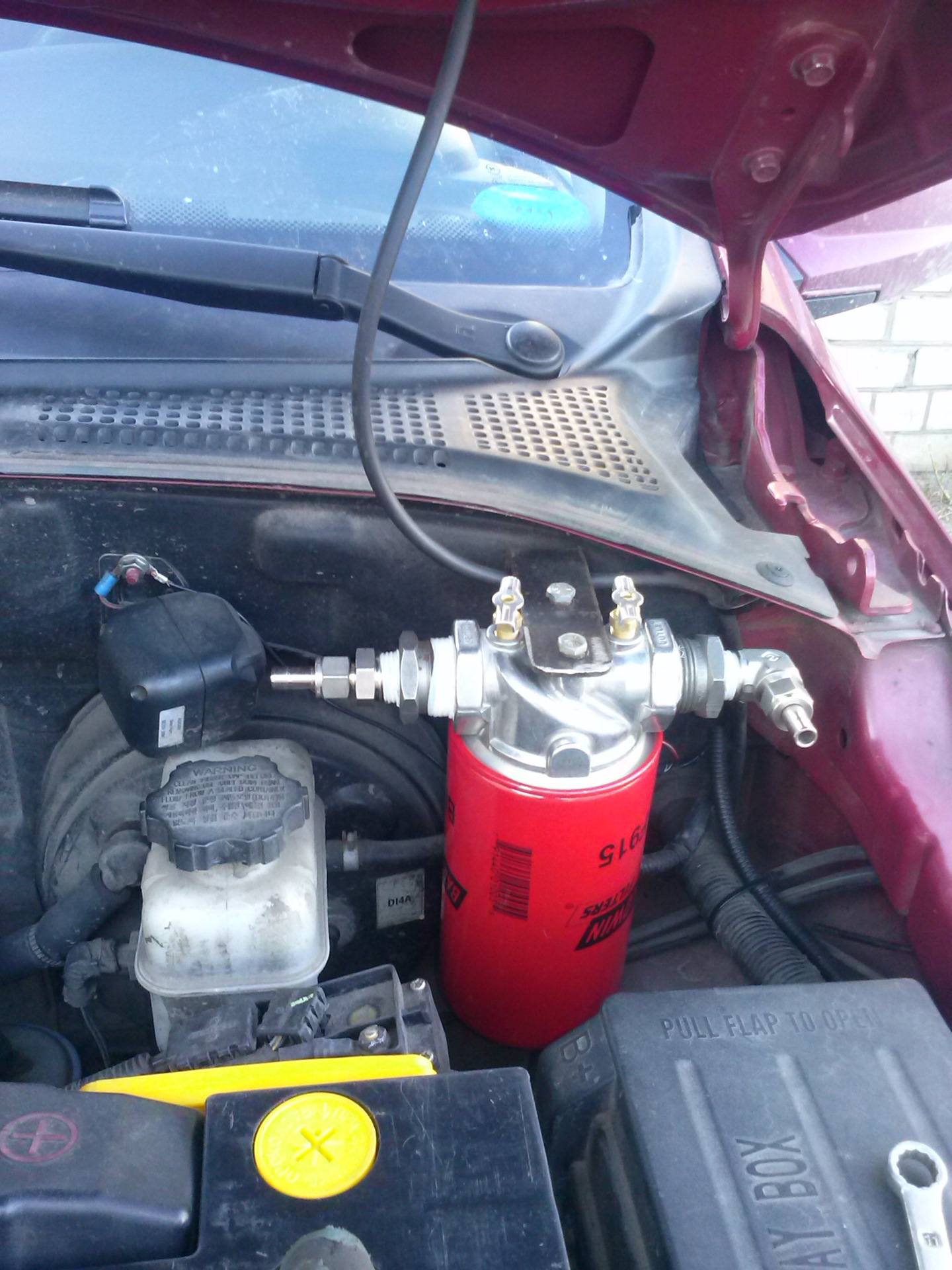 Установка дополнительного фильтра. Дополнительный фильтр для дизельного топлива на ssangyong kyron дизель. Сепаратор топливного фильтра камминз 2. Дополнительный топливный фильтр discovery 4. Установка доп фильтра паджеро 3.