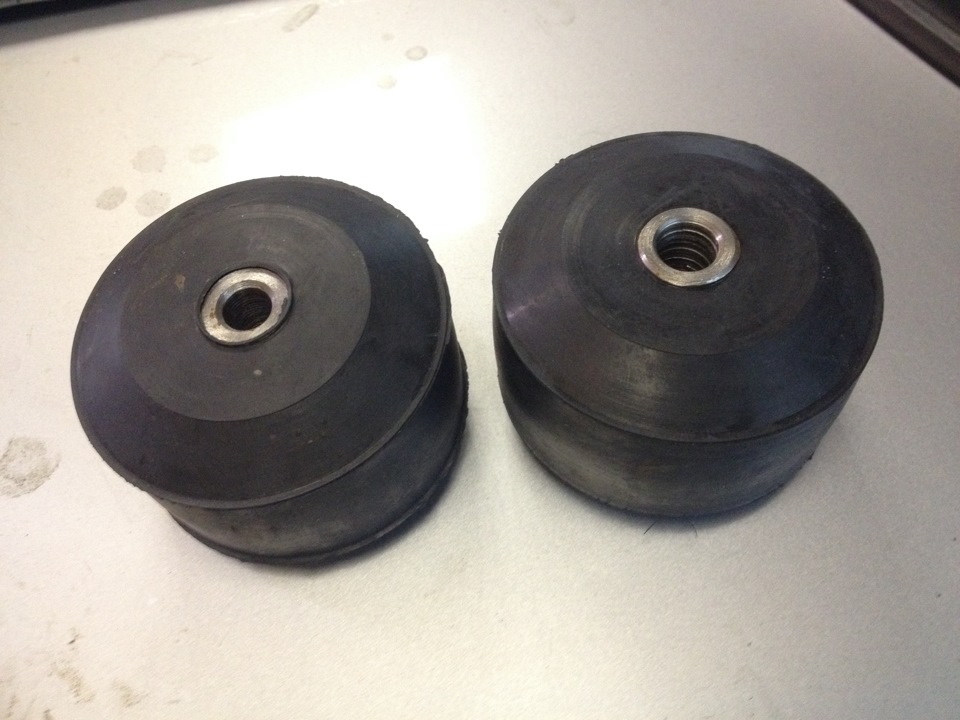 Цельнорезиновые подушки ДВС на 4A-GE — Toyota Sprinter Trueno (110)