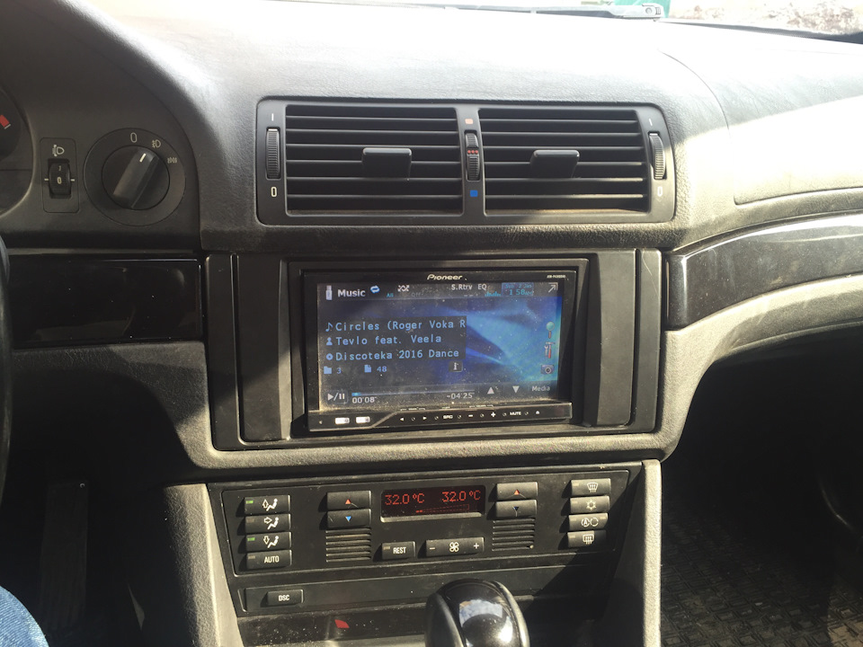 Климат вместо кондиционера и 2дин магнитола — BMW 5 series (E39), 2,2 л ...