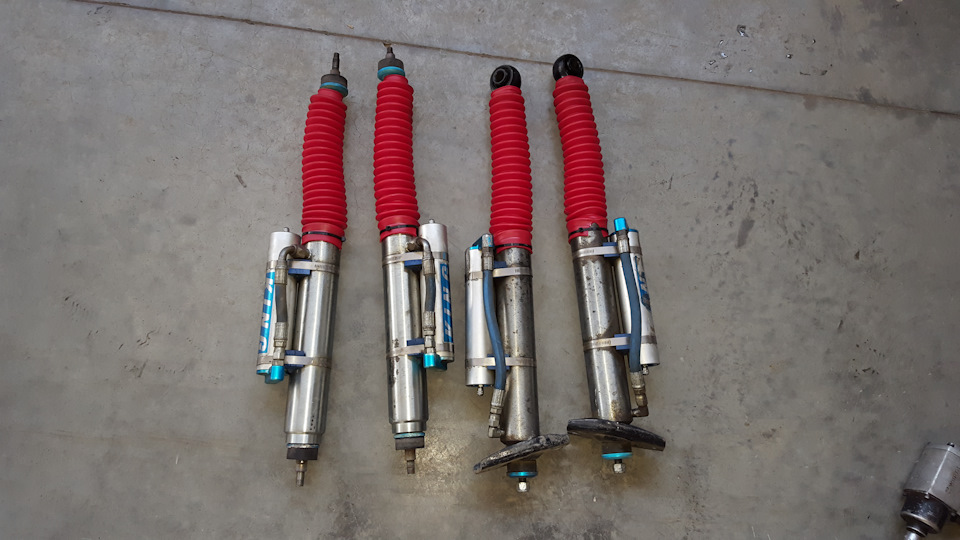 амортизатор дефендер 110 задний. ленд амортизаторы. амортизатор передний для ла нд ровер. амортизатор рендж ровер. лифт подвески ленд крузер 80.