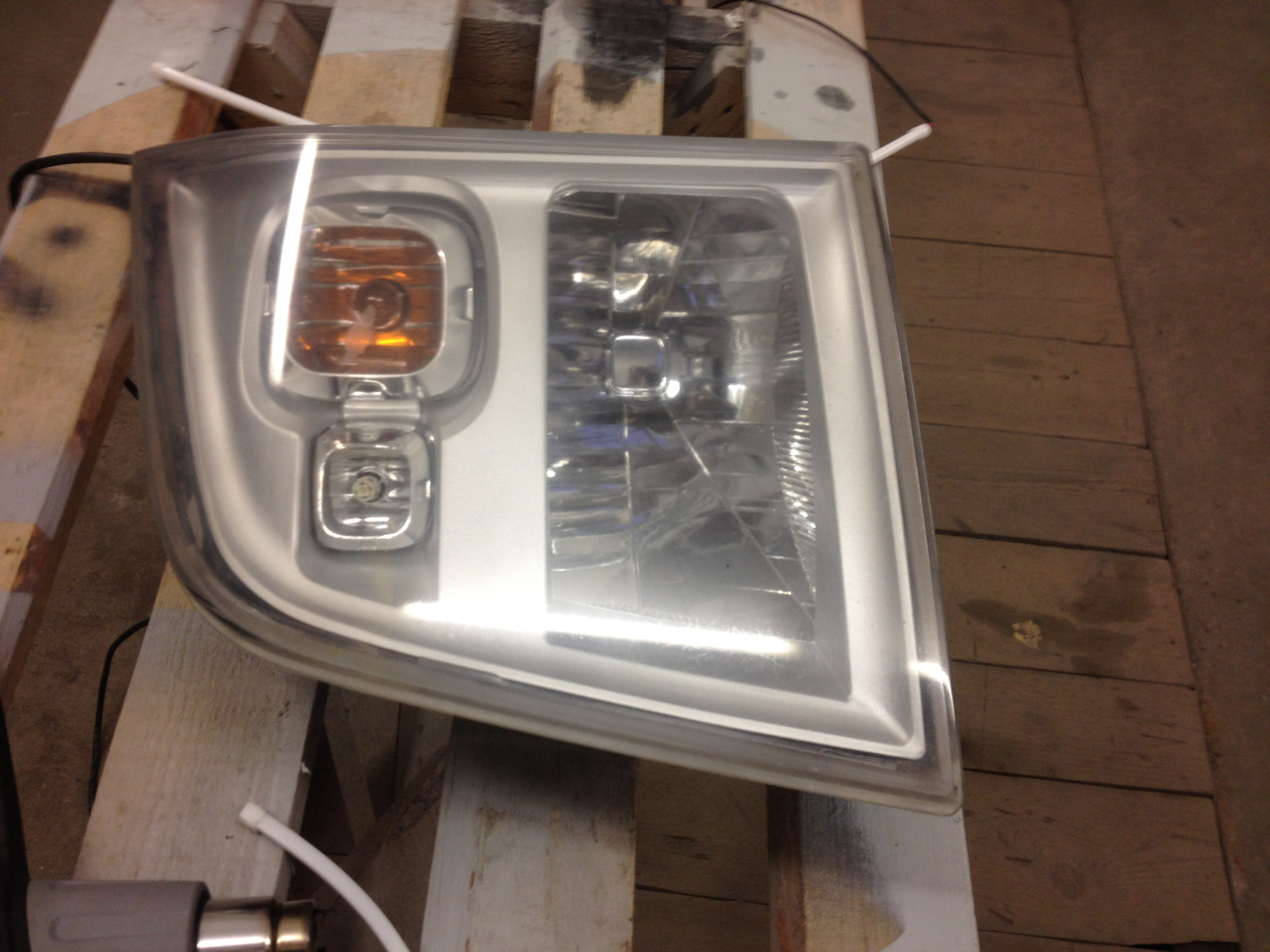 ходовые огни транзит. дополнительный свет на форд транзит 2007. ходовые огни транзит. Transit 6 дхо. ходовые огни форд транзит 2007 года.